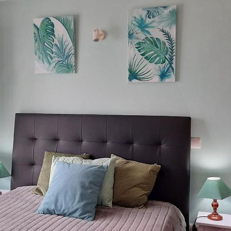 Oceanus Room With Private Kitchen, Bathroom And Terrace 300M From The Beach 萨格里什 外观 照片