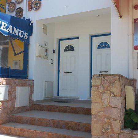 Oceanus Room With Private Kitchen, Bathroom And Terrace 300M From The Beach 萨格里什 外观 照片