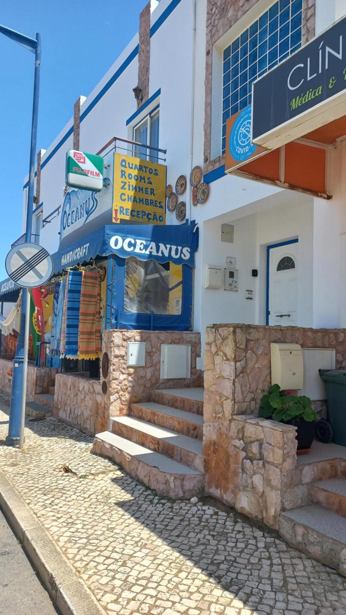 Oceanus Room With Private Kitchen, Bathroom And Terrace 300M From The Beach 萨格里什 外观 照片