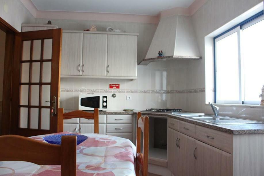 Oceanus Room With Private Kitchen, Bathroom And Terrace 300M From The Beach 萨格里什 外观 照片